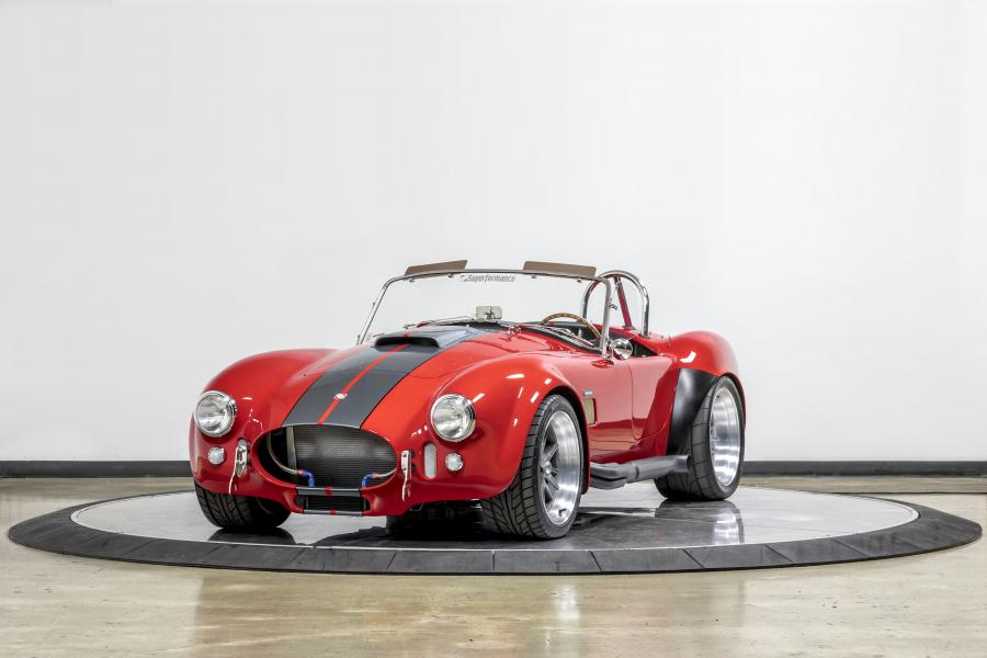  AC Cobra 6 by Superformance 2019 года  (фото 14 из 33)
